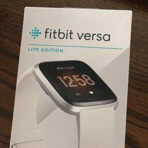 Fitbit versa lite